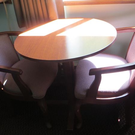Hotel Super 8 By Wyndham Hudson Chambre photo
