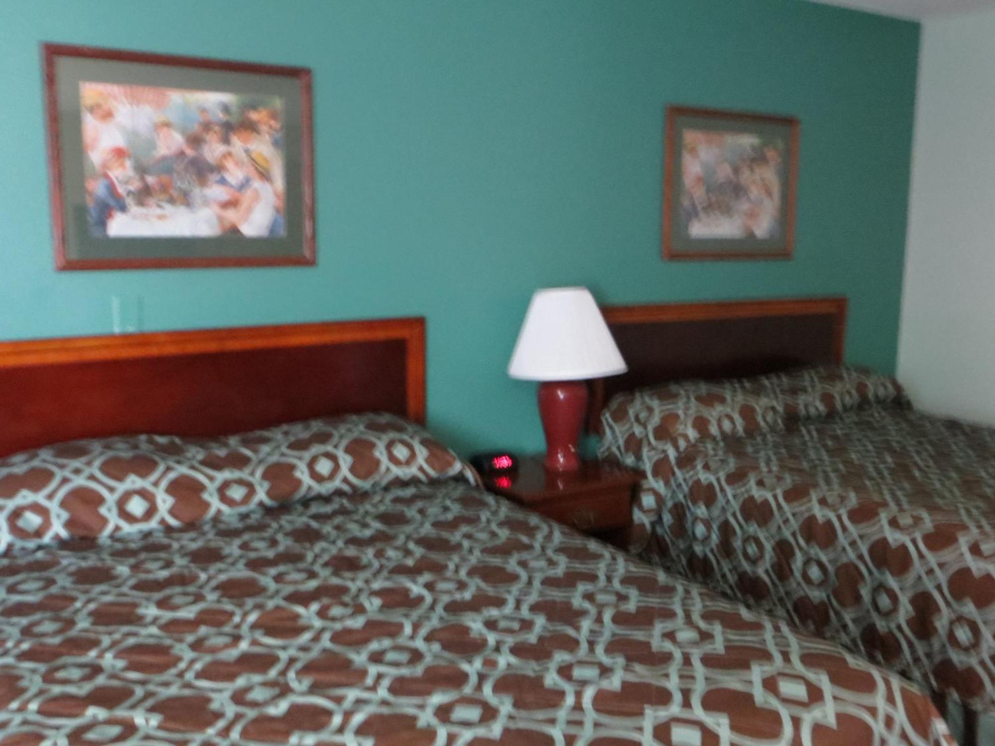 Hotel Super 8 By Wyndham Hudson Chambre photo