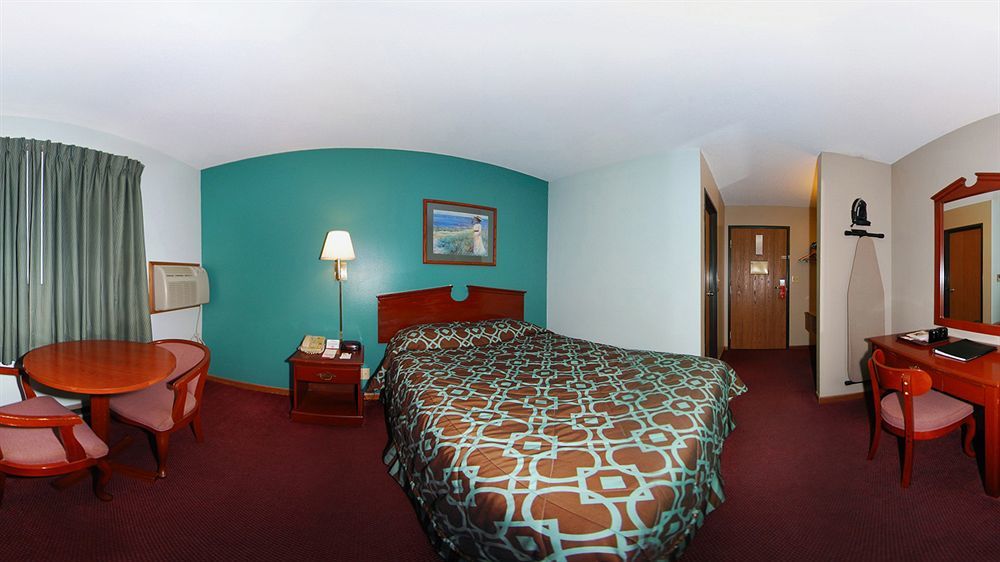 Hotel Super 8 By Wyndham Hudson Extérieur photo