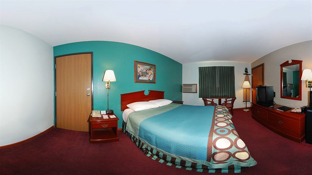 Hotel Super 8 By Wyndham Hudson Extérieur photo